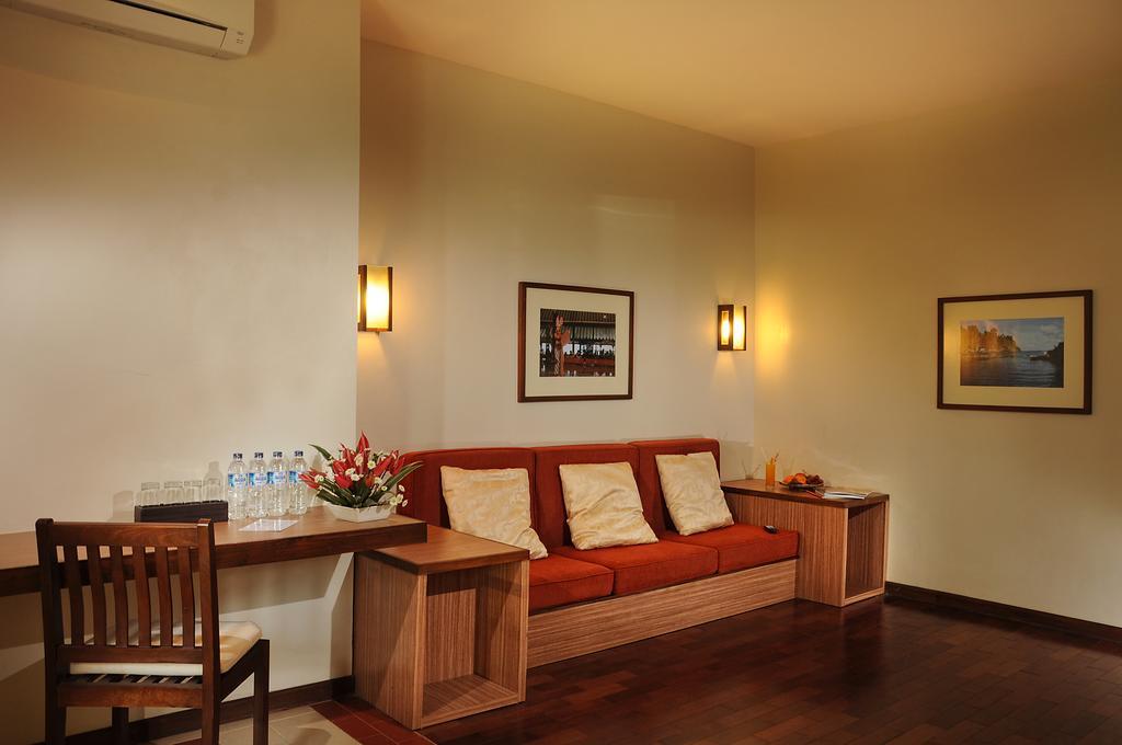 Tetirah Boutique Hotel Salatiga Kamer foto