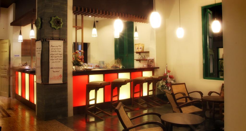 Tetirah Boutique Hotel Salatiga Buitenkant foto