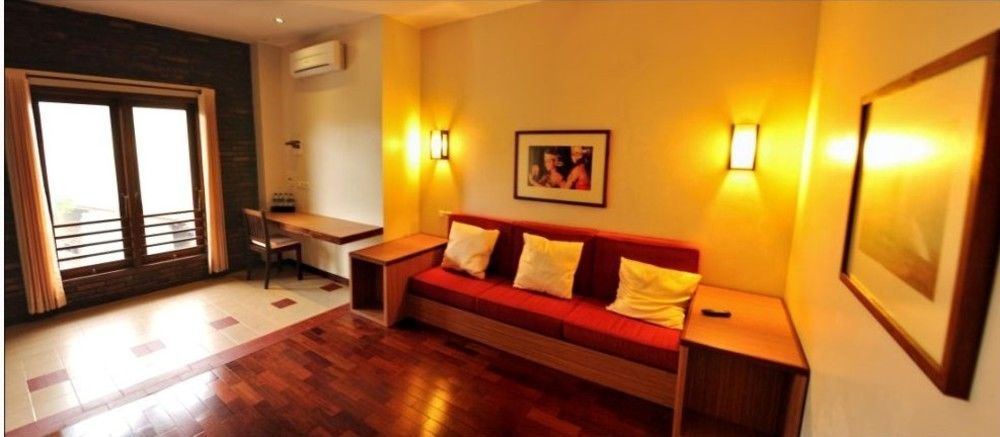 Tetirah Boutique Hotel Salatiga Buitenkant foto