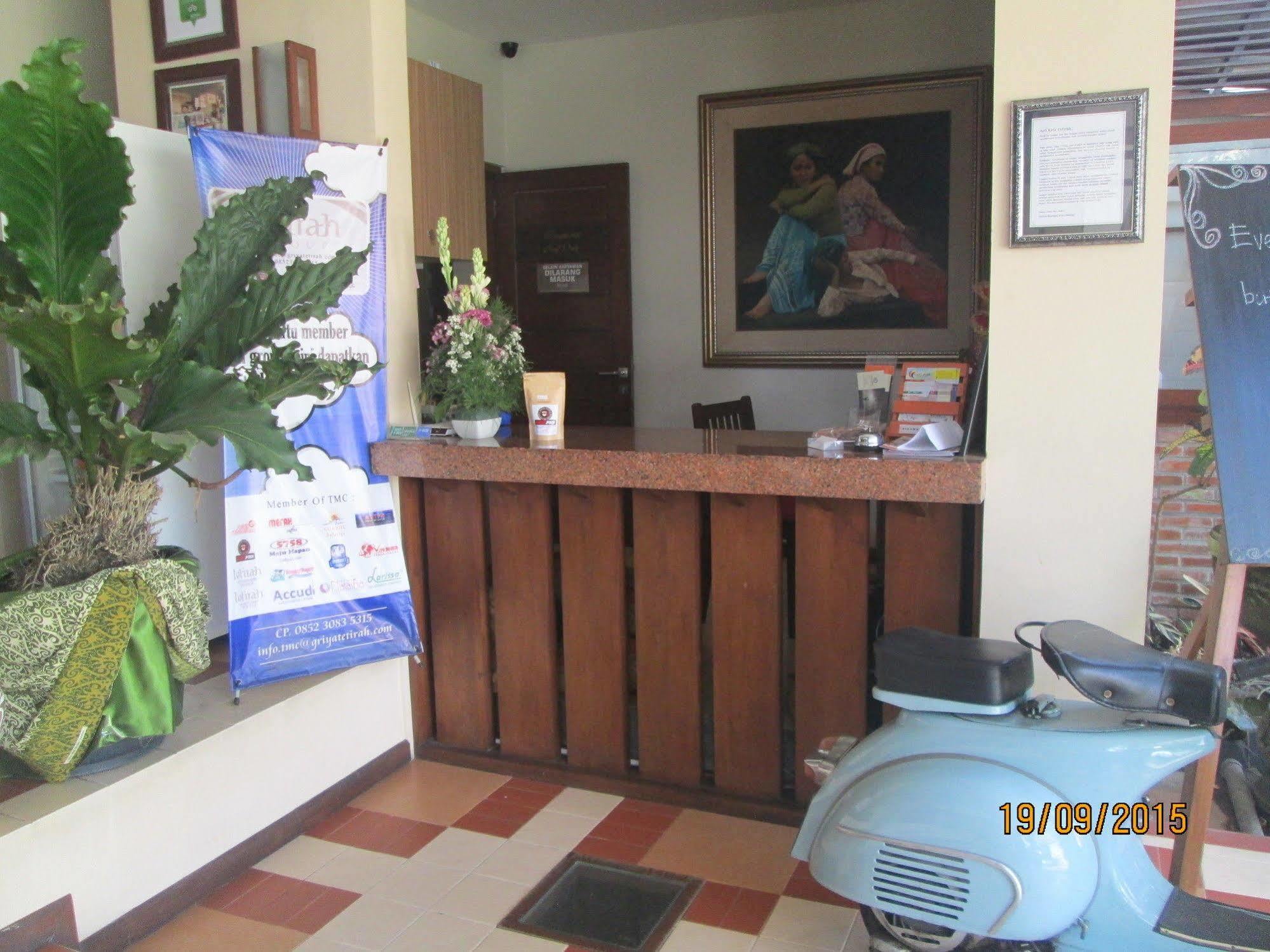 Tetirah Boutique Hotel Salatiga Buitenkant foto