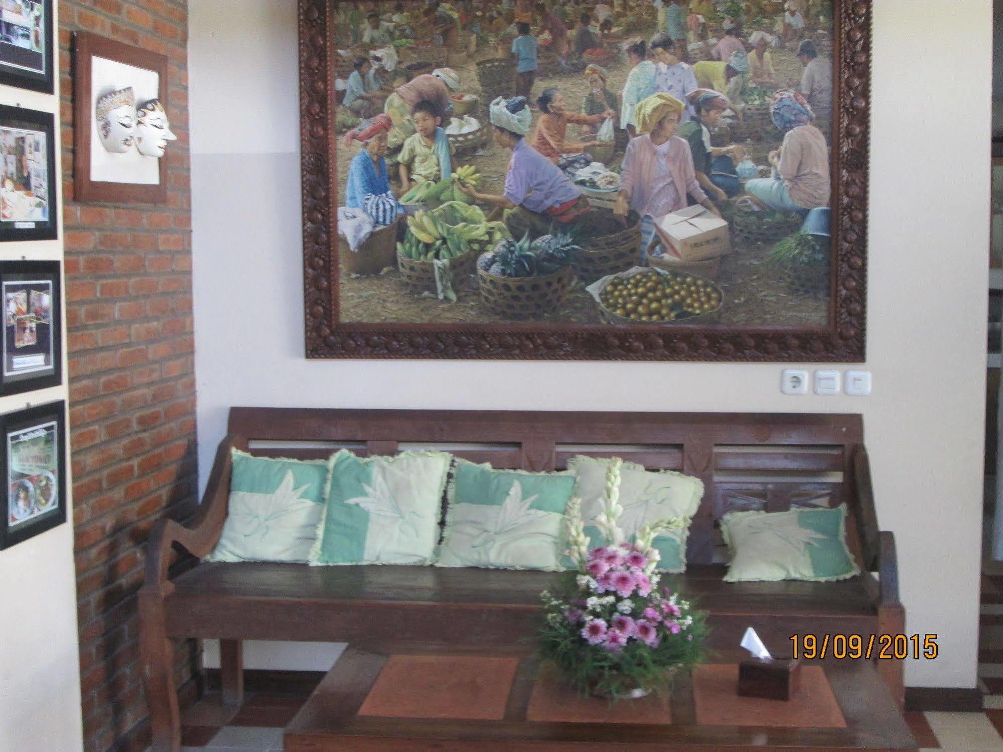 Tetirah Boutique Hotel Salatiga Buitenkant foto